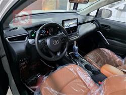 تۆیۆتا کۆرۆلا کرۆس